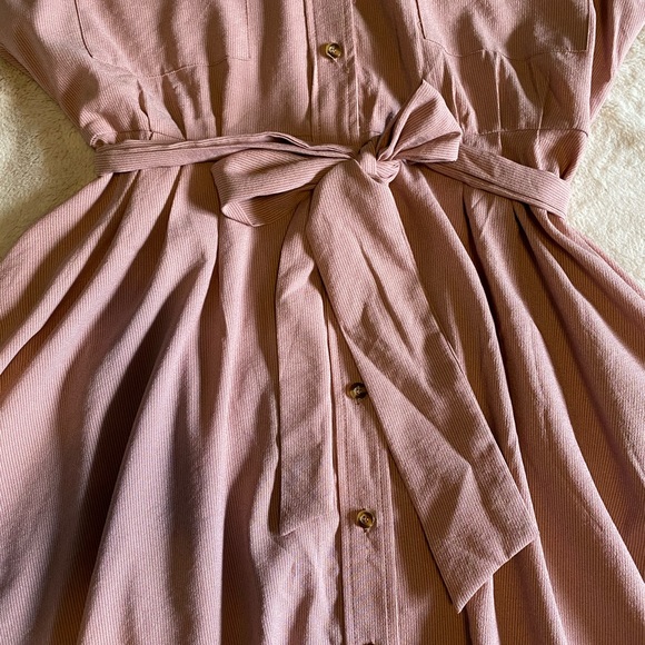 Trench-Inspired Shirt Dress 👗 - Picture 3 of 5